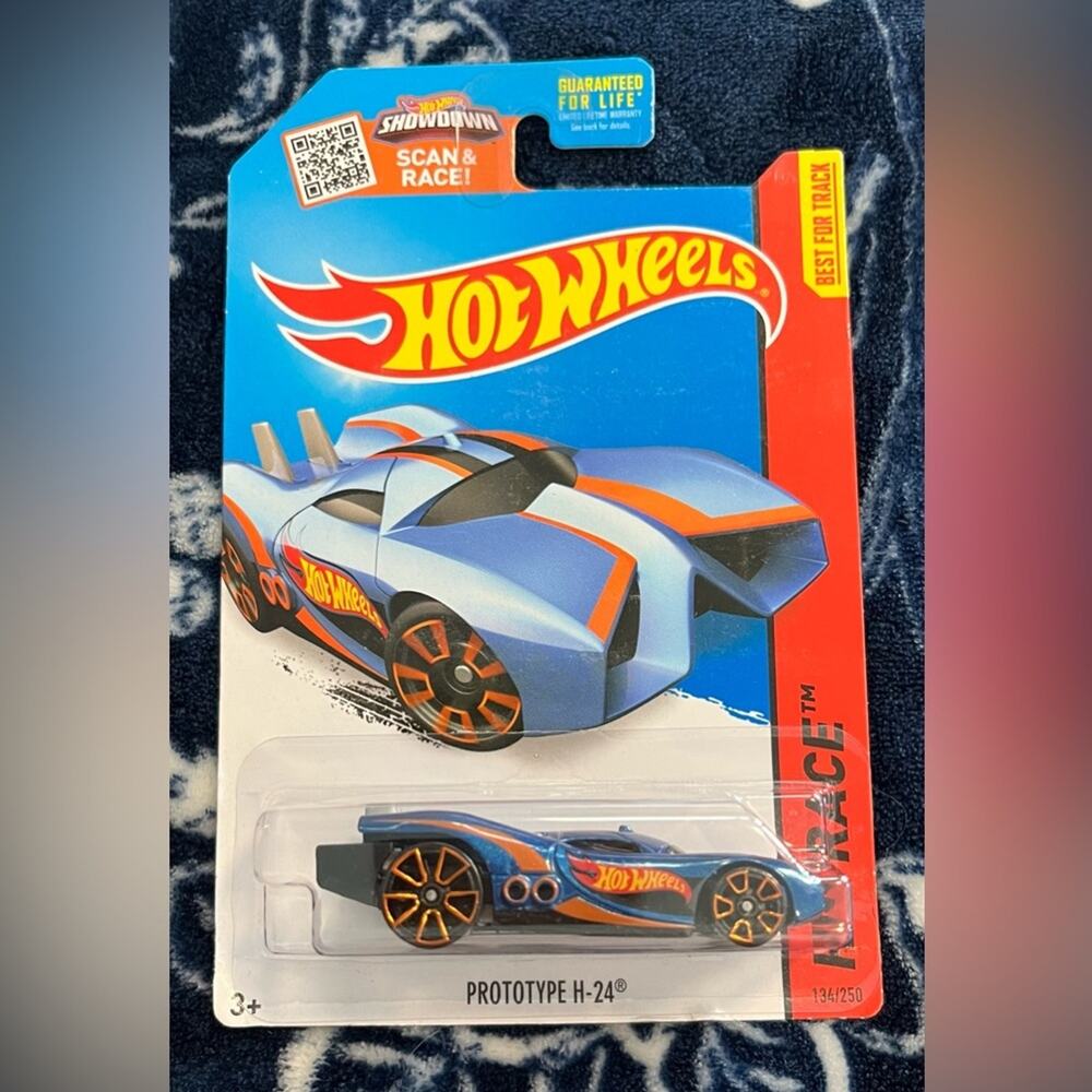 NIB! Hot Wheels HW Race series Prototype H-24 CFK80 134/250